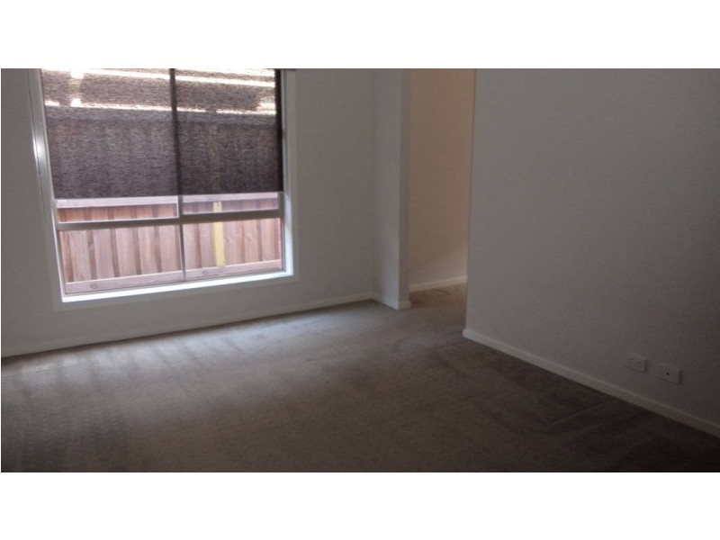 15 Hemsley Drive, Deer Park VIC 3023