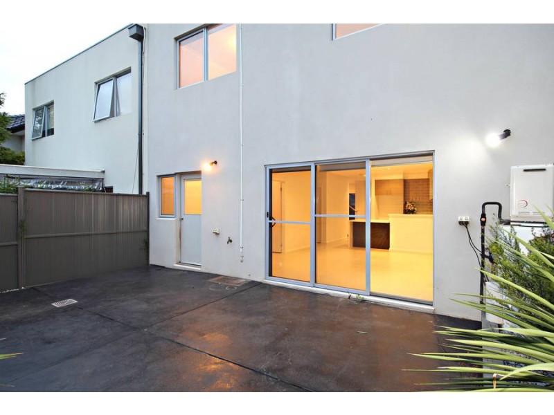 35 The Esplanade, Caroline Springs VIC 3023