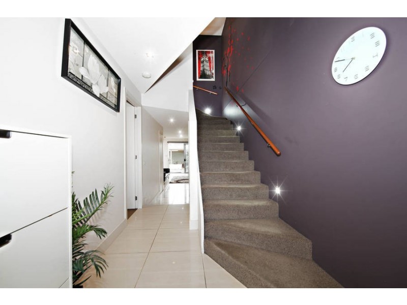 18 The Esplanade, Caroline Springs VIC 3023