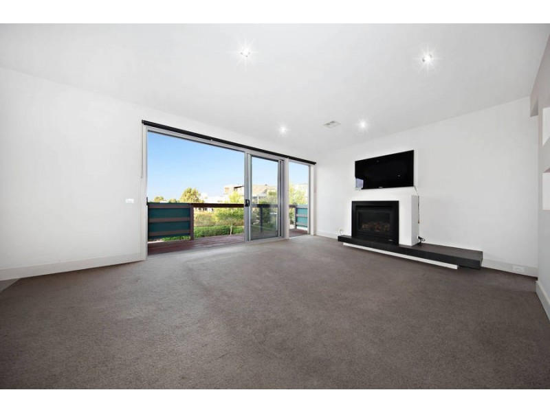 18 The Esplanade, Caroline Springs VIC 3023