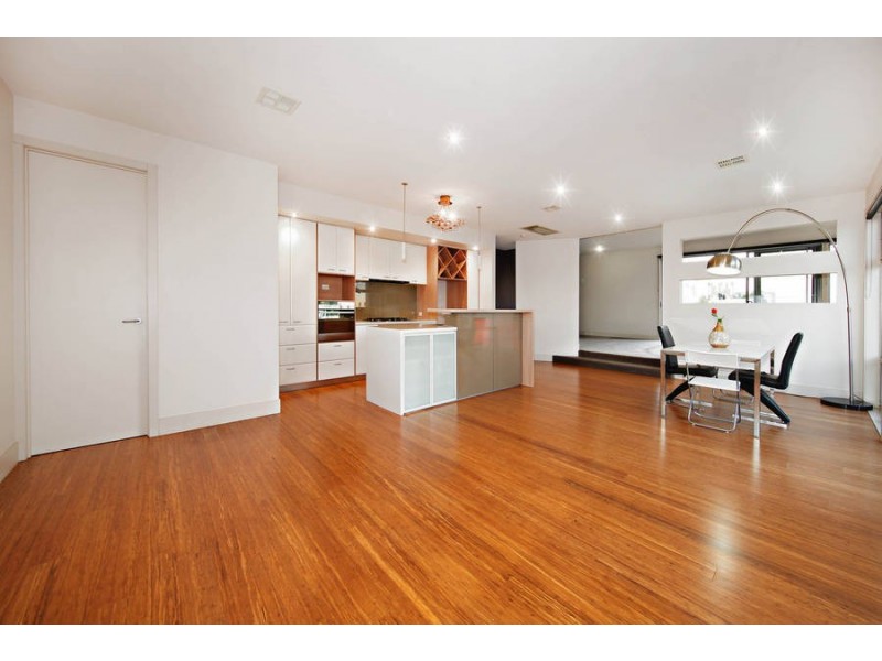 18 The Esplanade, Caroline Springs VIC 3023