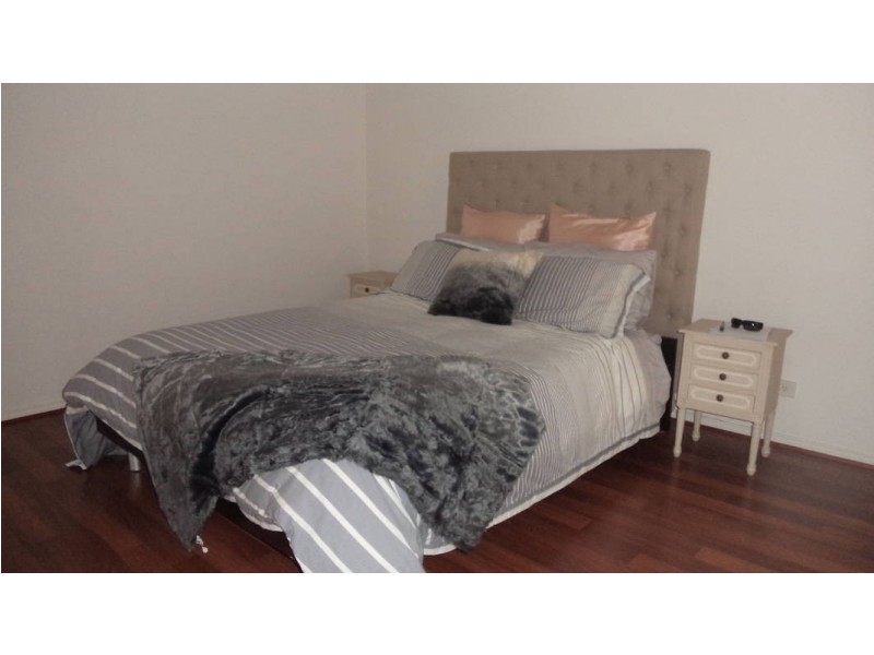 15 Hammersley Place, Caroline Springs VIC 3023