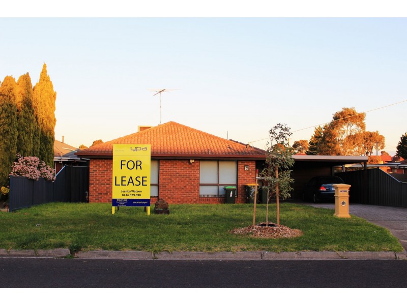 7 Kingdom Avenue, Kings Park VIC 3021