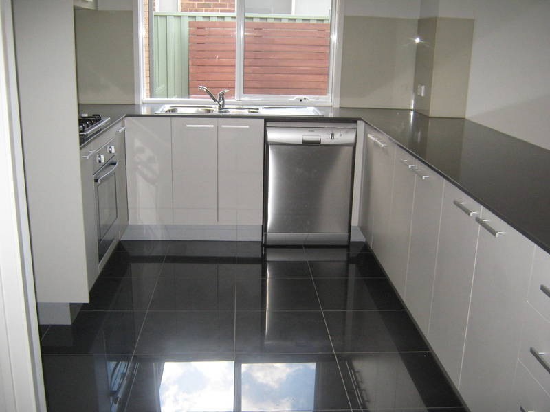 7 Botanical Dr, Caroline Springs VIC 3023