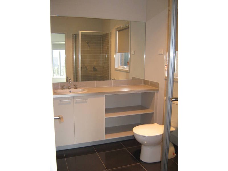 7 Botanical Dr, Caroline Springs VIC 3023