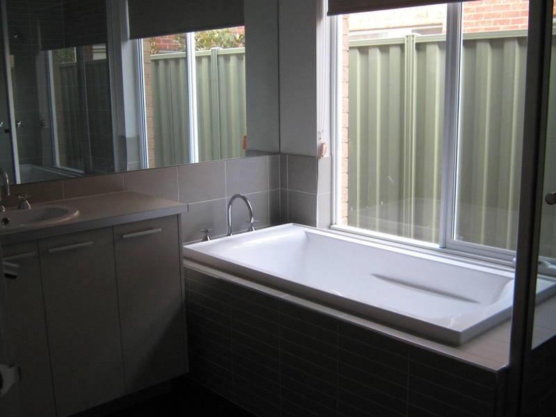 7 Botanical Dr, Caroline Springs VIC 3023