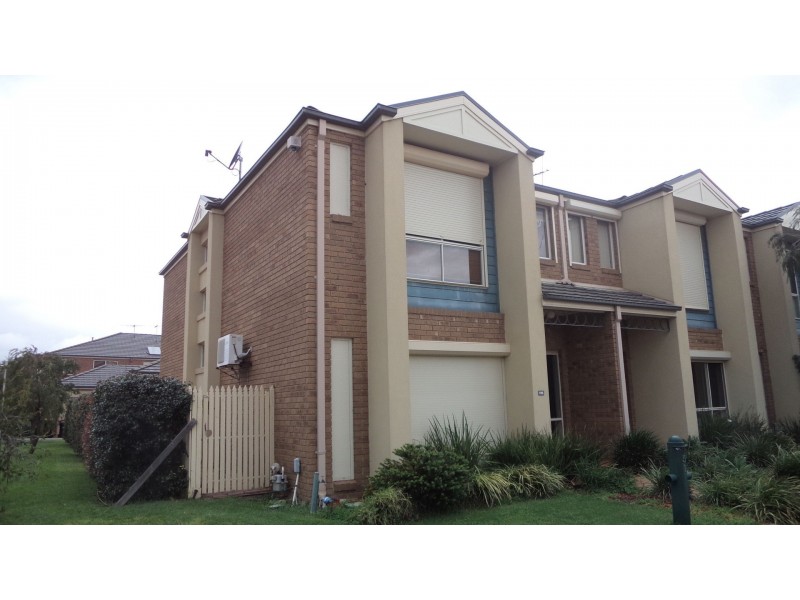 51 Amberlea Circuit, Taylors Hill VIC 3037