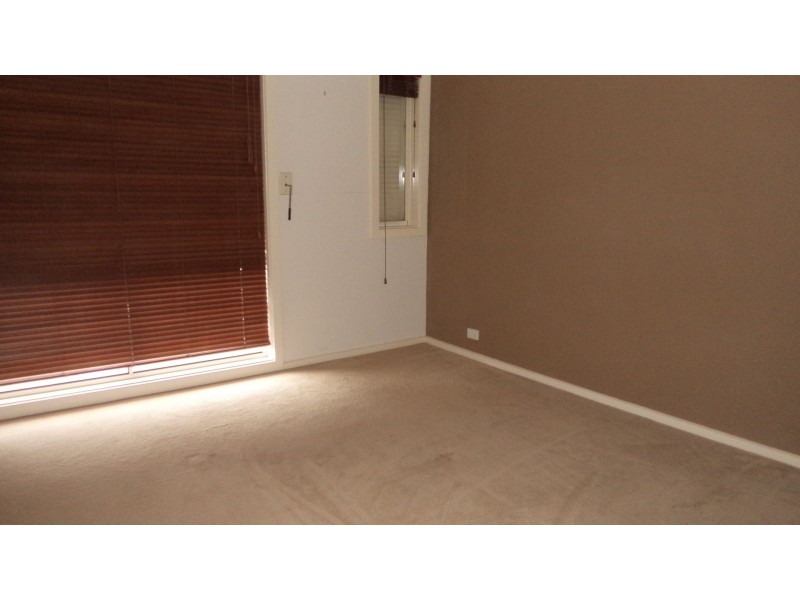 51 Amberlea Circuit, Taylors Hill VIC 3037