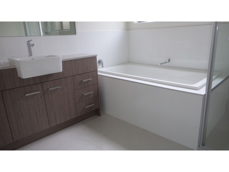 34 Luxor Drive, Plumpton VIC 3335