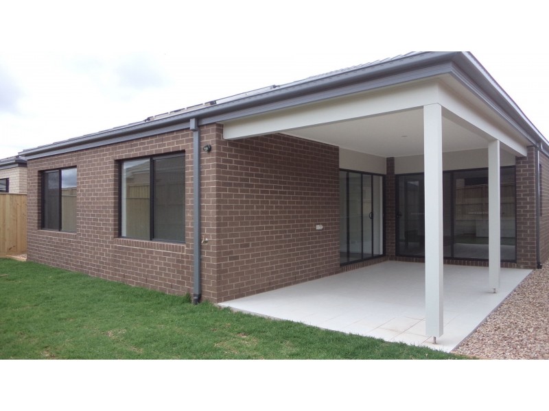 34 Luxor Drive, Plumpton VIC 3335