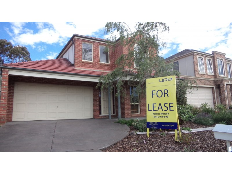 6 Braelands Close, Caroline Springs VIC 3023