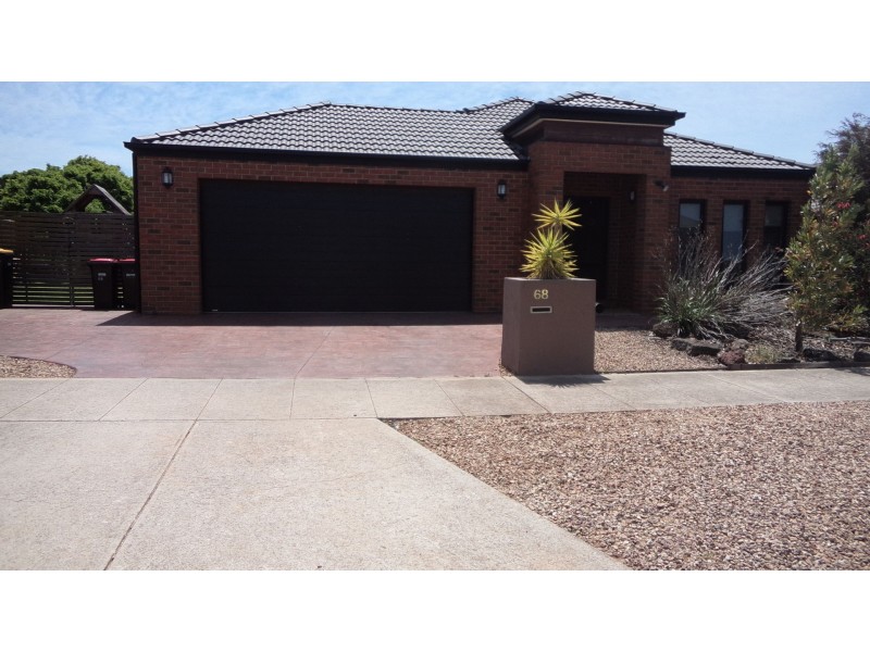 68 Barringo Way, Caroline Springs VIC 3023