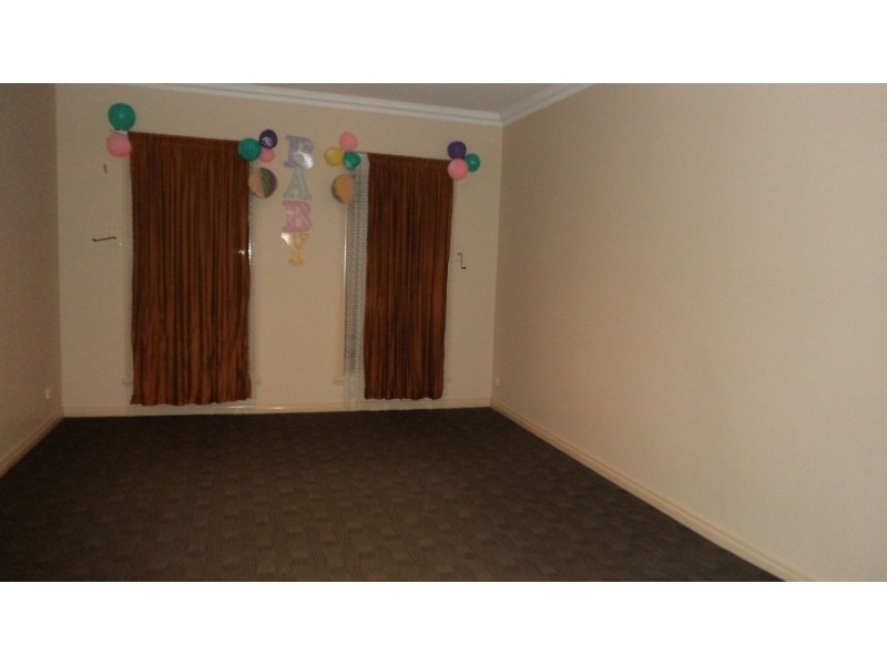 120 Tenterfield Drive, Burnside Heights VIC 3023