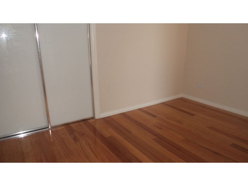 3/4 Darlington Grove, Sydenham VIC 3037