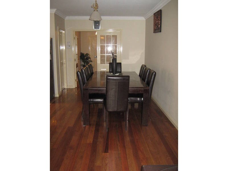 13 Copes Wood Bend, Caroline Springs VIC 3023