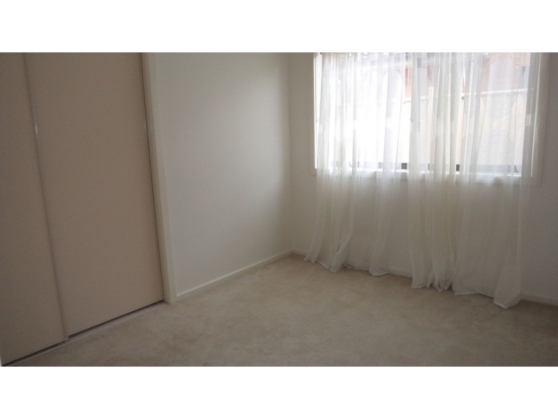 1  Eloura Circuit, Taylors Hill VIC 3037