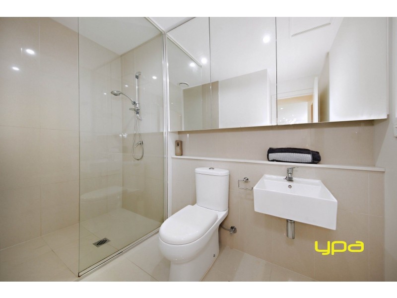 26/1 Woodward Way, Caroline Springs VIC 3023