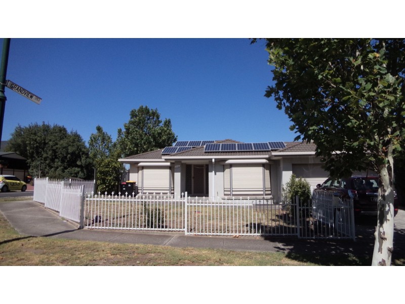 16 Royal Crescent, Hillside VIC 3037