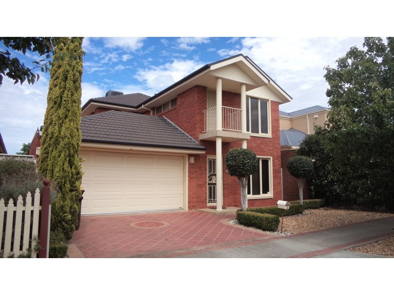 5 Risley Close, Caroline Springs VIC 3023