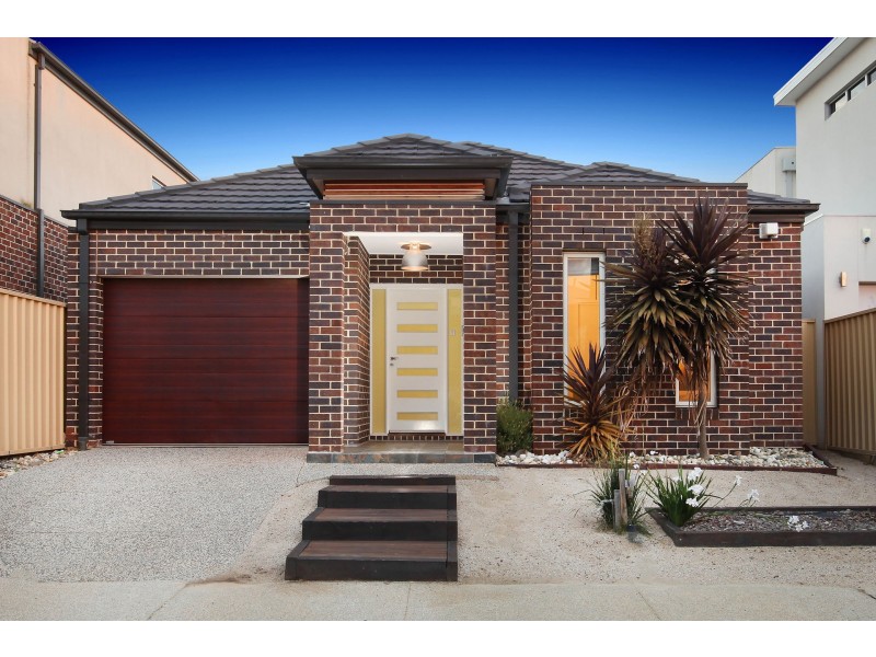 39 Broadway, Caroline Springs VIC 3023