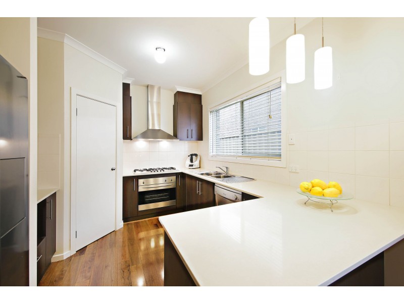 39 Broadway, Caroline Springs VIC 3023