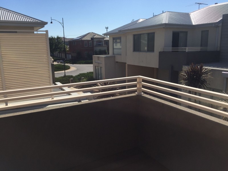 8/10-12 Kooyong Way, Caroline Springs VIC 3023