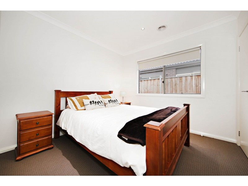 9 Dunlop Way, Plumpton VIC 3335