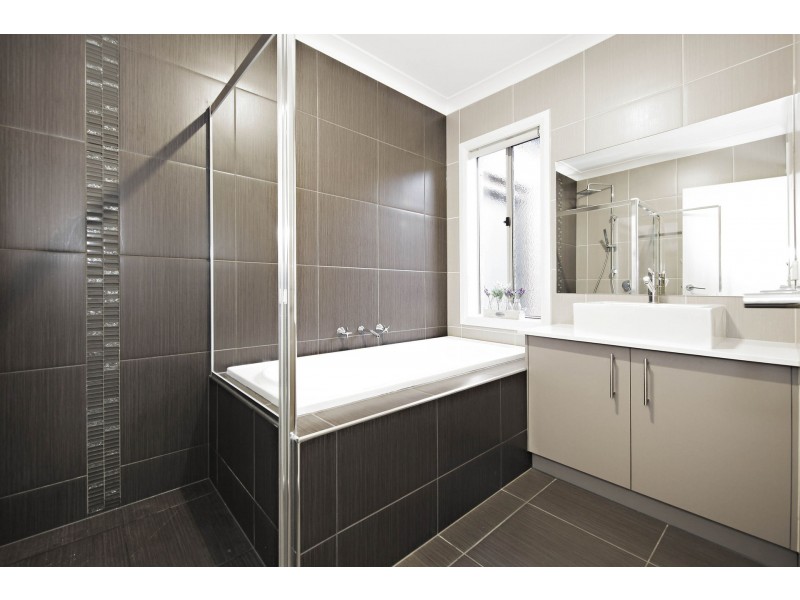 9 Dunlop Way, Plumpton VIC 3335