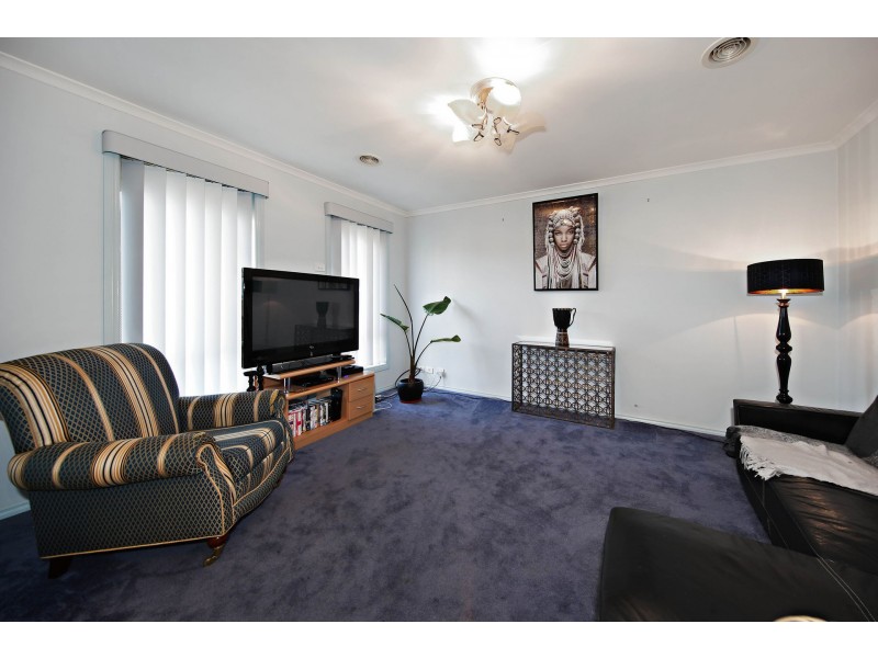 6 Belair Court, Caroline Springs VIC 3023