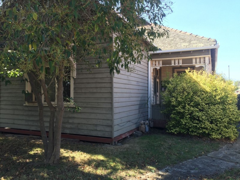 1/6  Napier Crescent, Essendon VIC 3040