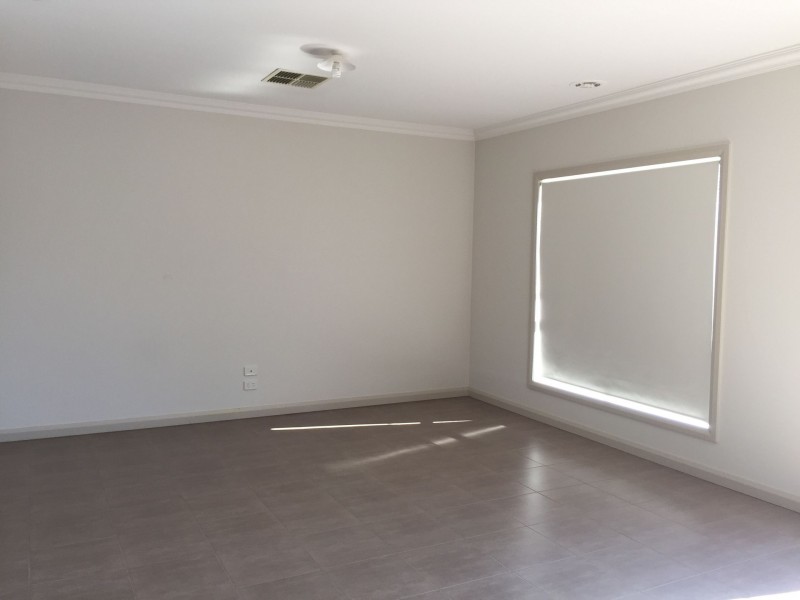 56 Rutherglen Way, Caroline Springs VIC 3023