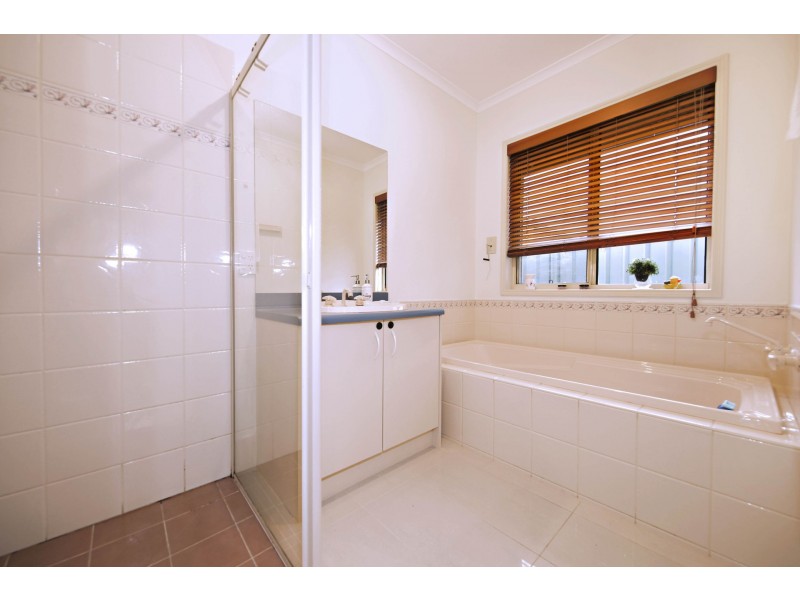 31 Goulburn Circuit, Caroline Springs VIC 3023