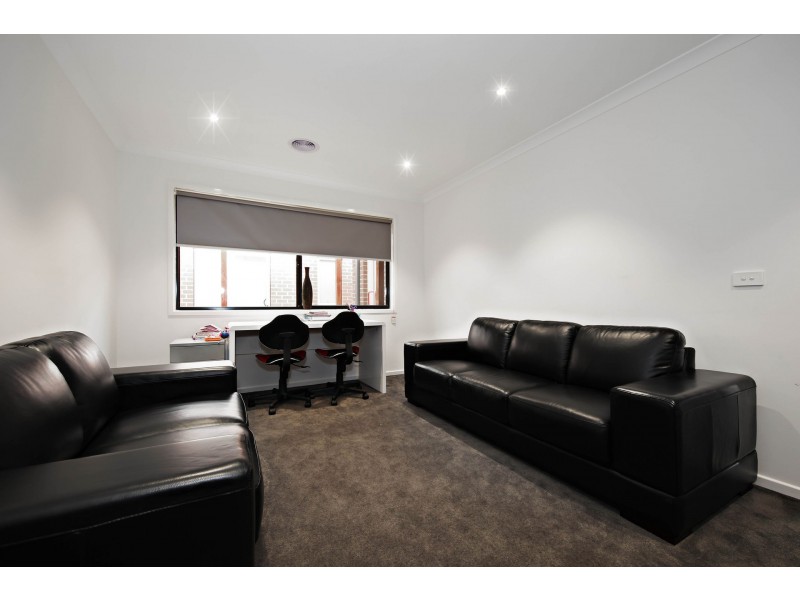 37 Wright Circuit, Plumpton VIC 3335