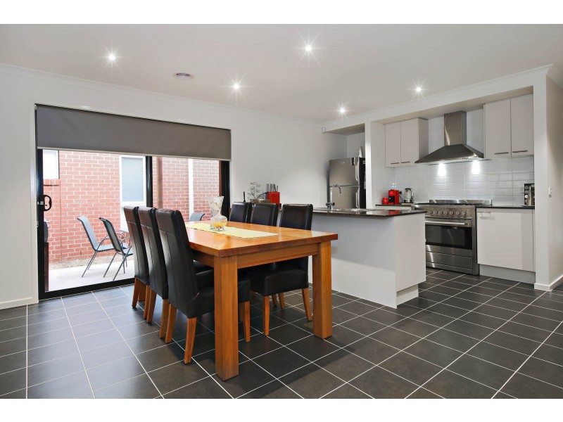 37 Wright Circuit, Plumpton VIC 3335