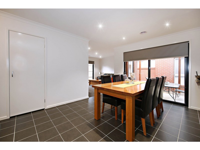 37 Wright Circuit, Plumpton VIC 3335