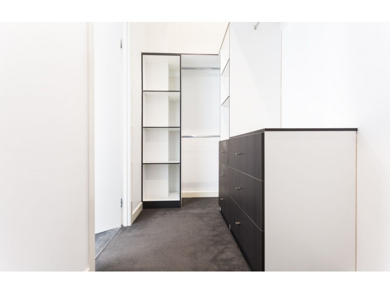 6 Greville Street, Caroline Springs VIC 3023