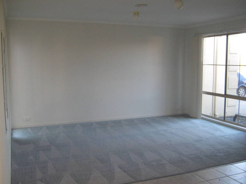 12 Simpson Place, Caroline Springs VIC 3023