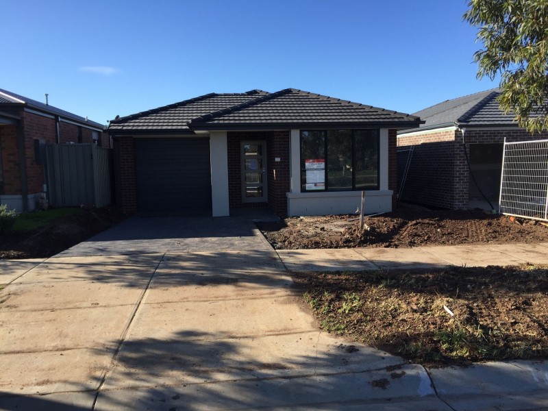 4 Leaves Lane, Kurunjang VIC 3337