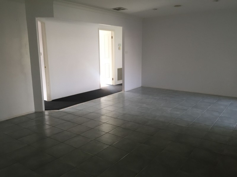 3 Kanmore Crescent, Hillside VIC 3037