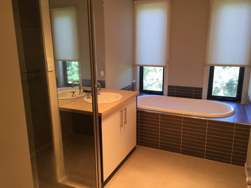 8 Errindura Place, Caroline Springs VIC 3023