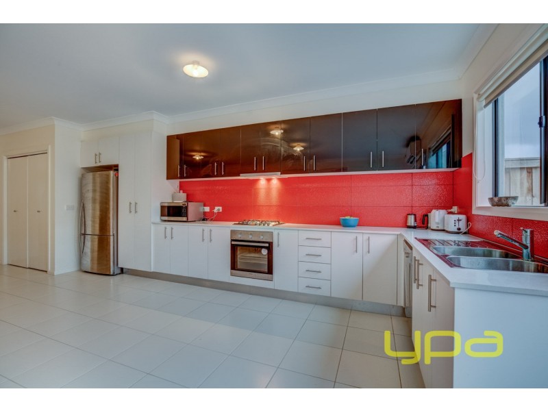 5 Armstrong Walk, Plumpton VIC 3335