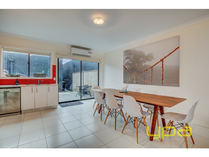 5 Armstrong Walk, Plumpton VIC 3335