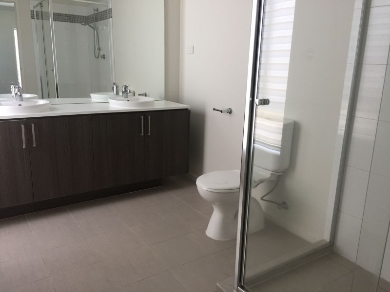 74 Lawson Way, Caroline Springs VIC 3023