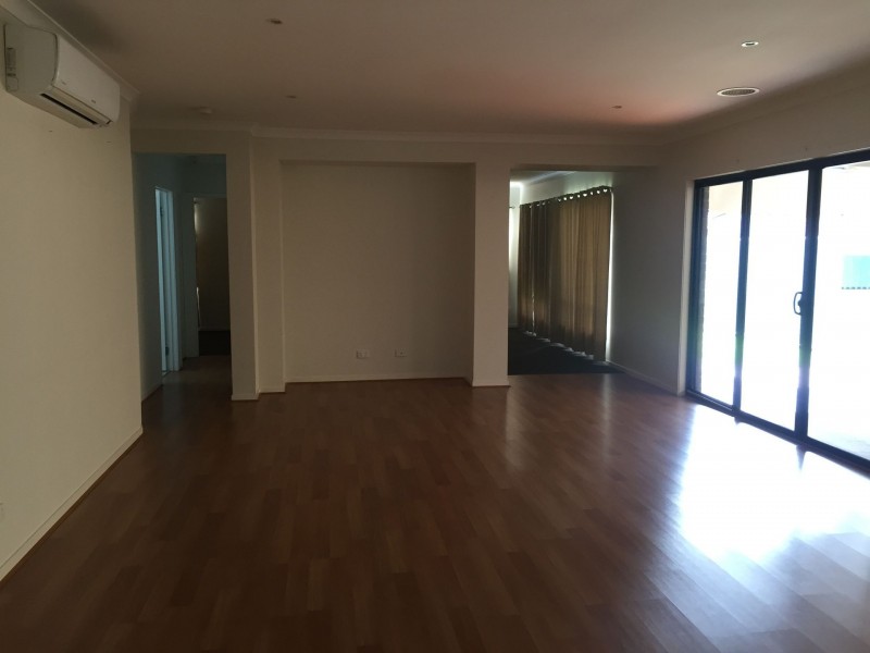 74 Lawson Way, Caroline Springs VIC 3023