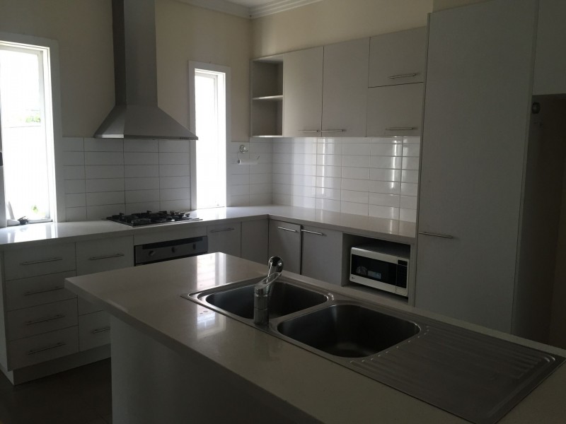 13/7 Toolondo Close, Caroline Springs VIC 3023