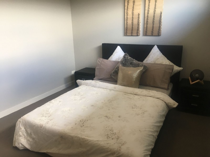 11 Beaconsfield Lane, Caroline Springs VIC 3023