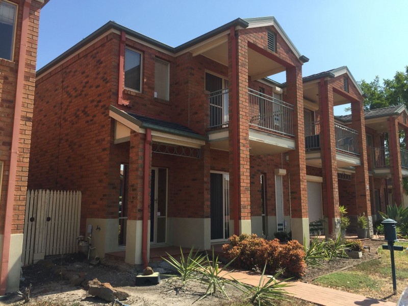 14 The Glades, Taylors Hill VIC 3037