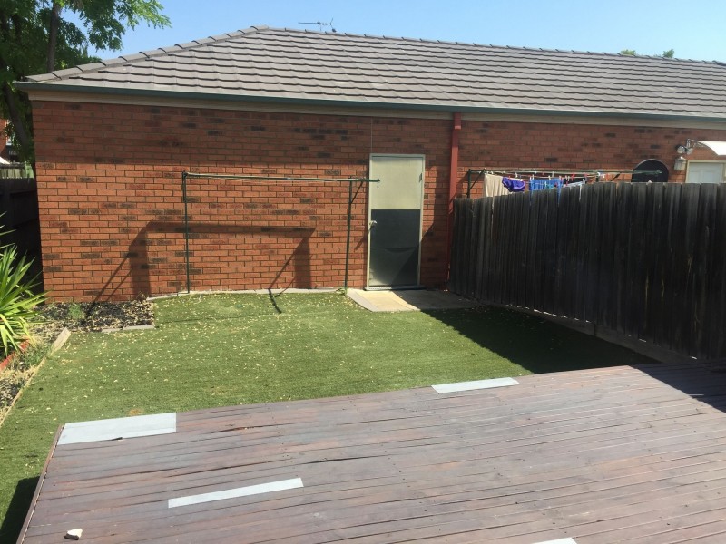 14 The Glades, Taylors Hill VIC 3037