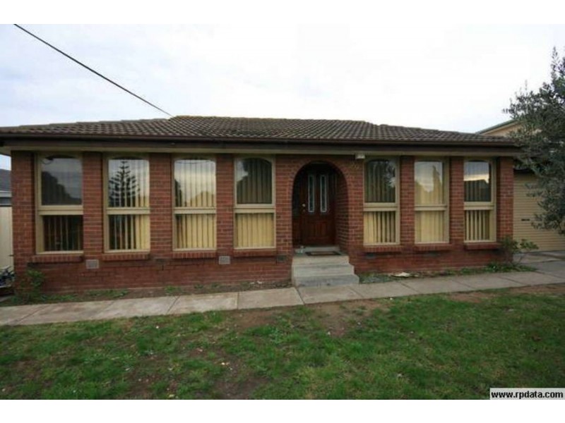 29 Atheldene Dr, St Albans VIC 3021