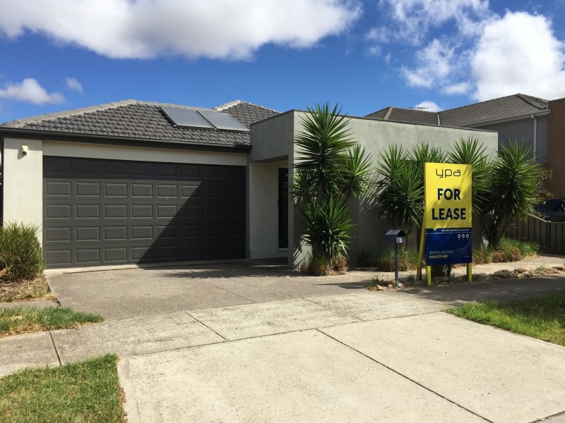 6 Cassan Way, Caroline Springs VIC 3023